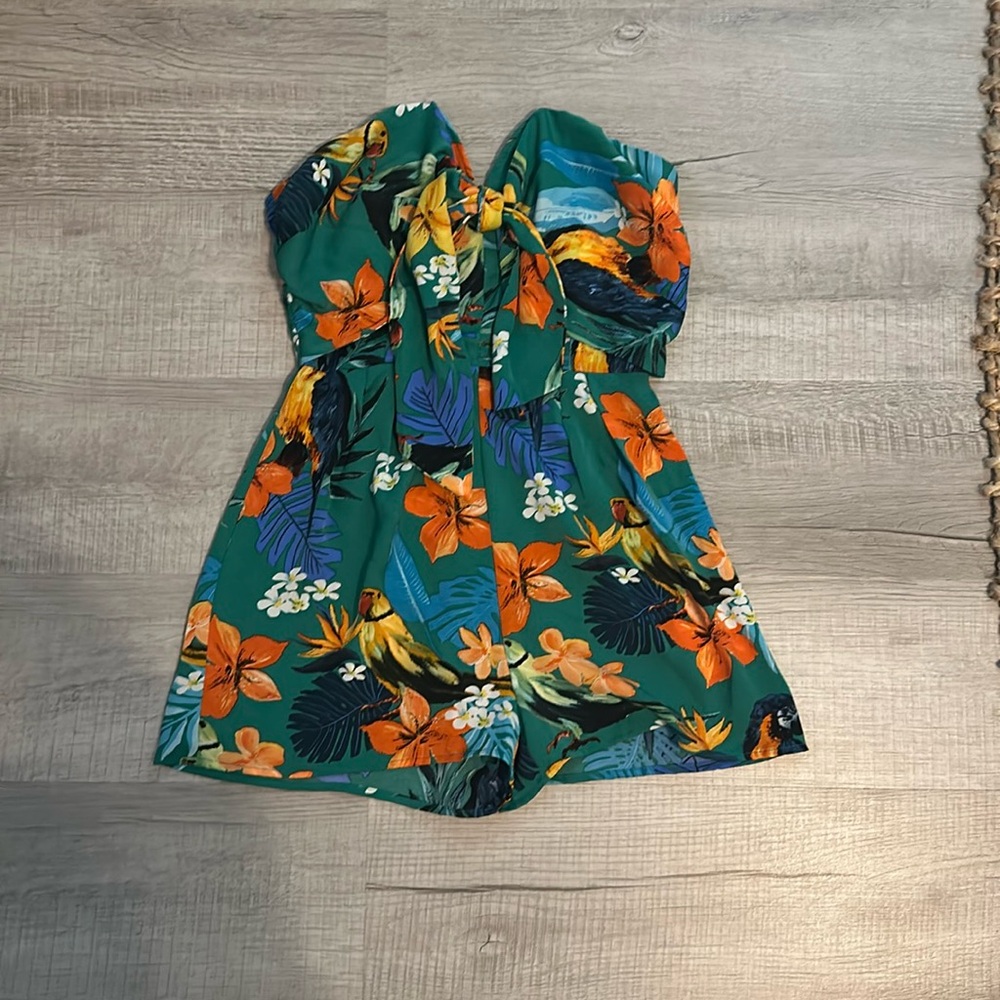 Vici Hawaiian Romper